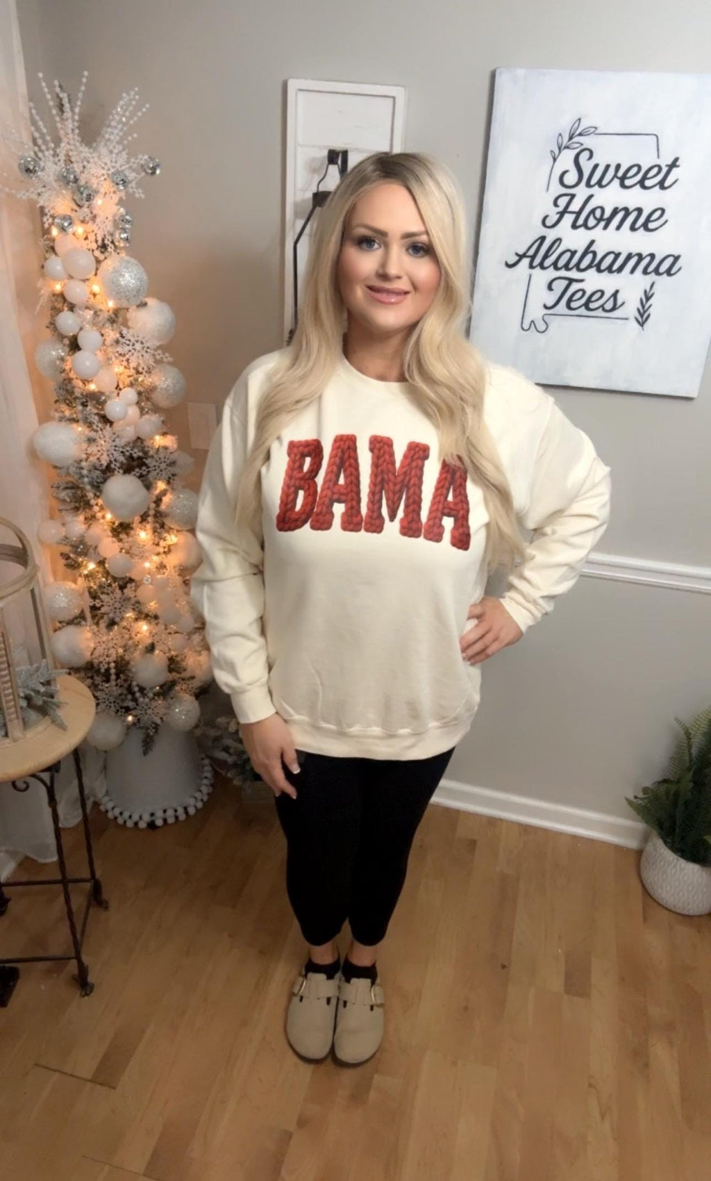 BAMA Chunky Yarn-Look Sweatshirt | Cozy Game Day Crewneck | FAUX Yarn Effect| Sweet Home Alabama Tees